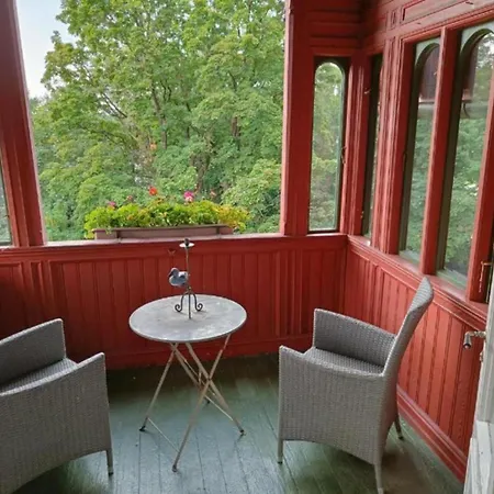 Villa Oslo Rooms بيت ضيافة أوسلو