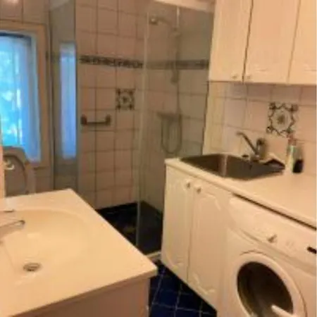 Villa Oslo Rooms 招待所 *